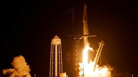 S­p­a­c­e­X­ ­R­o­k­e­t­i­ ­F­ı­r­l­a­t­ı­l­d­ı­